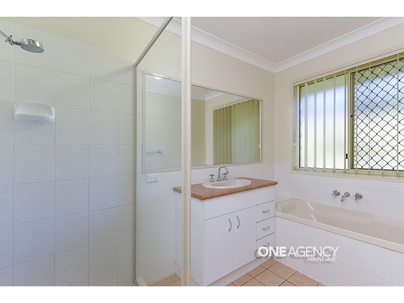 9 McKerrow Crescent, Goodna QLD 4300