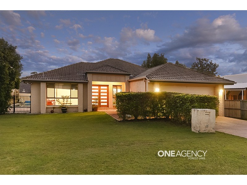 12 Balmoral Place, Forest Lake QLD 4078