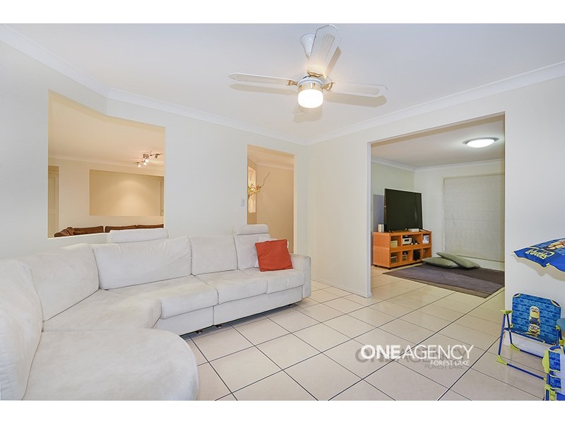 12 Balmoral Place, Forest Lake QLD 4078