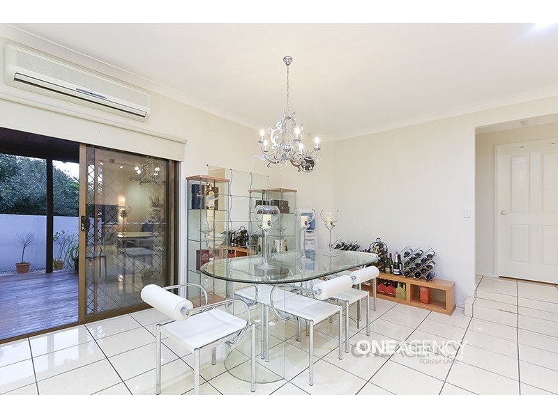 12 Balmoral Place, Forest Lake QLD 4078