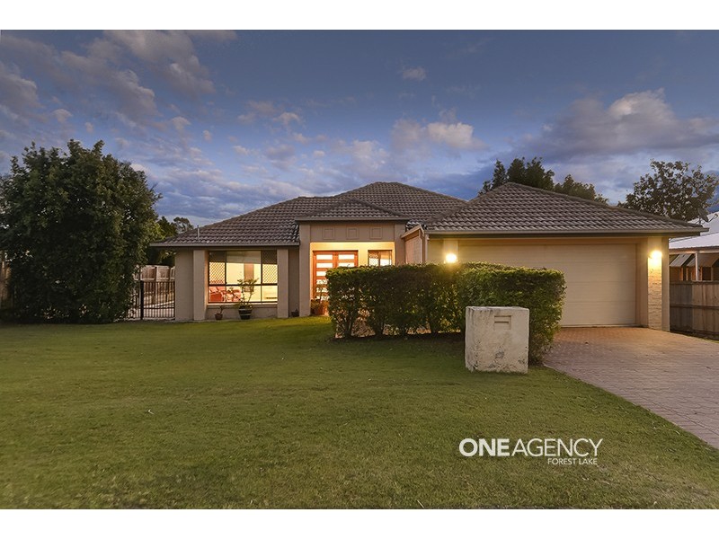 12 Balmoral Place, Forest Lake QLD 4078