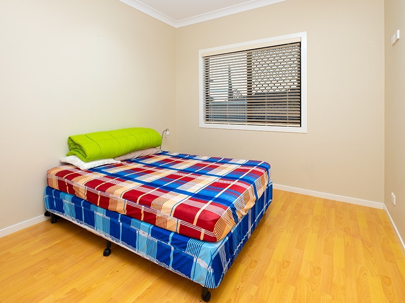 8 William Close, Doolandella QLD 4077