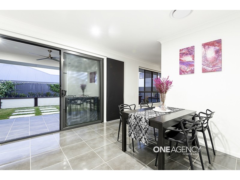 35 Elphinstone St, Doolandella QLD 4077