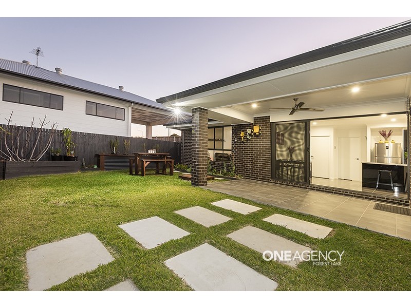 35 Elphinstone St, Doolandella QLD 4077