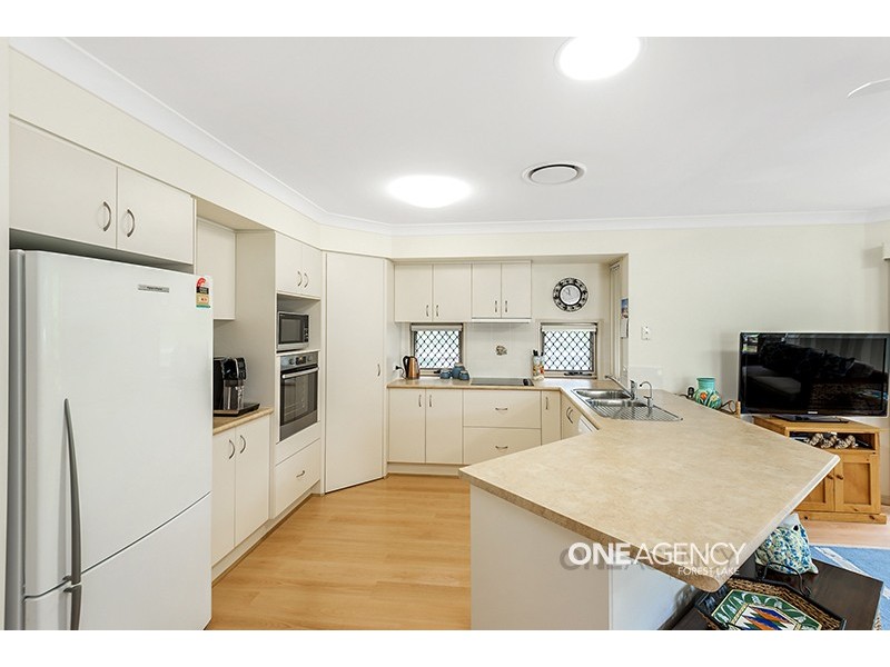 9 Prospero Cct, Springfield Lakes QLD 4300