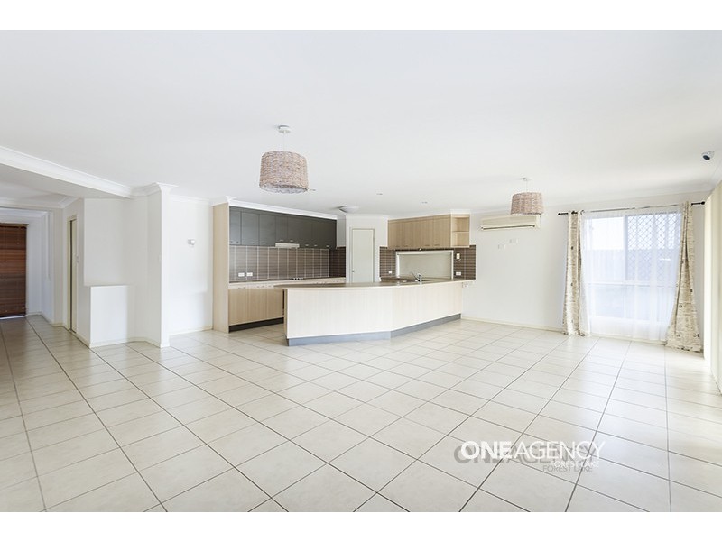 9 Elmwood Circuit, Springfield Lakes QLD 4300