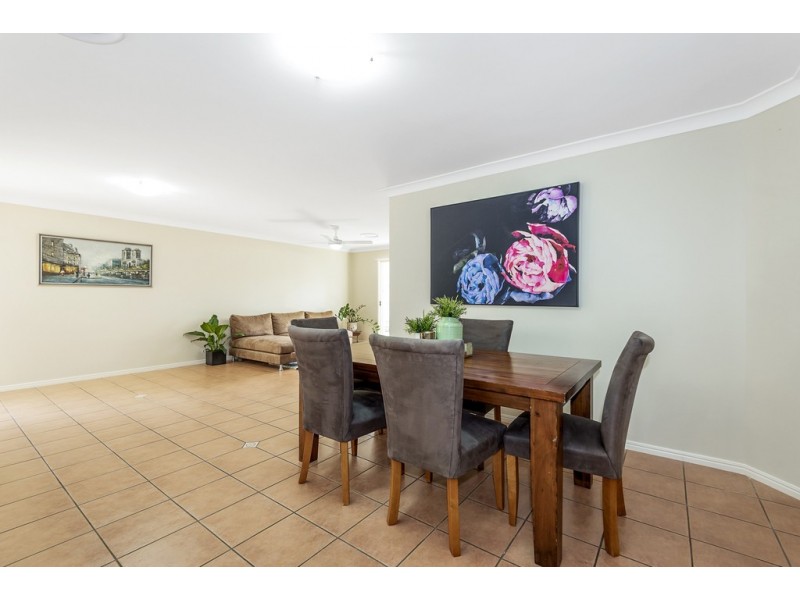 85 Oxford Pde, Forest Lake QLD 4078