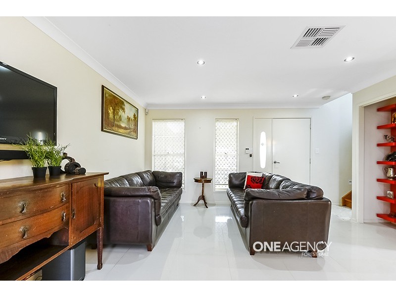 27 Thanbarran Pl, Inala QLD 4077