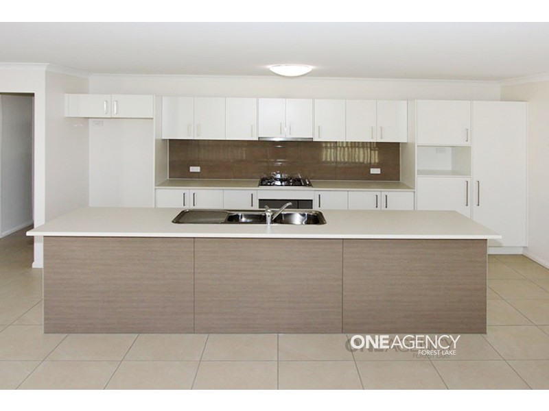 3 Fred Pham Crescent, Doolandella QLD 4077