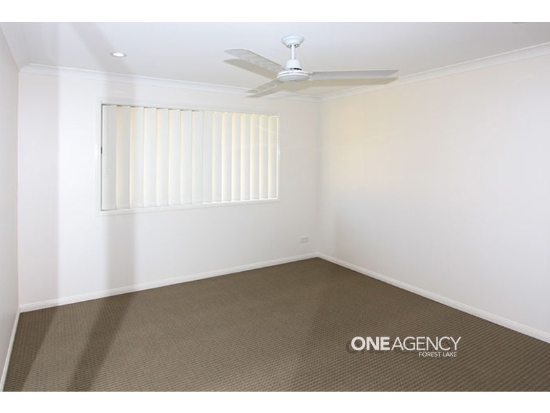 3 Fred Pham Crescent, Doolandella QLD 4077