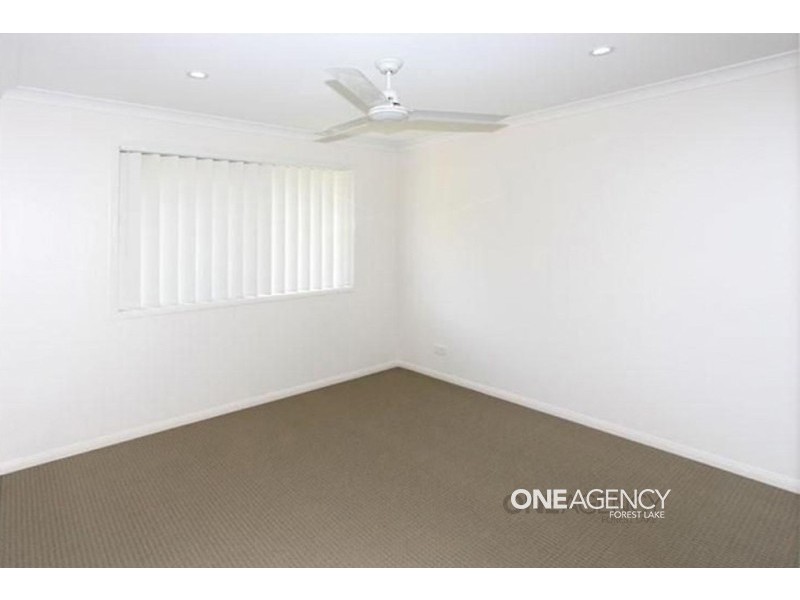 3 Fred Pham Crescent, Doolandella QLD 4077