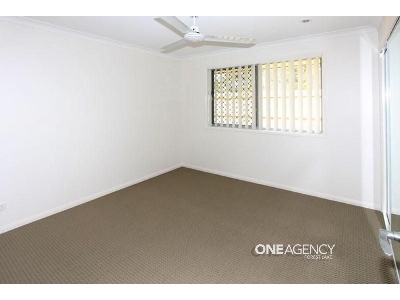 3 Fred Pham Crescent, Doolandella QLD 4077