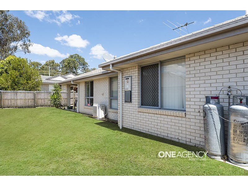 3 Fred Pham Crescent, Doolandella QLD 4077