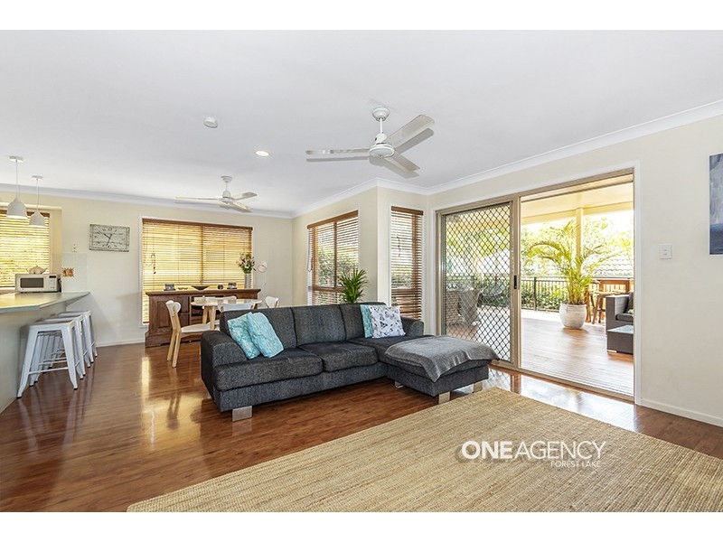 3 McKenzie Pl, Forest Lake QLD 4078