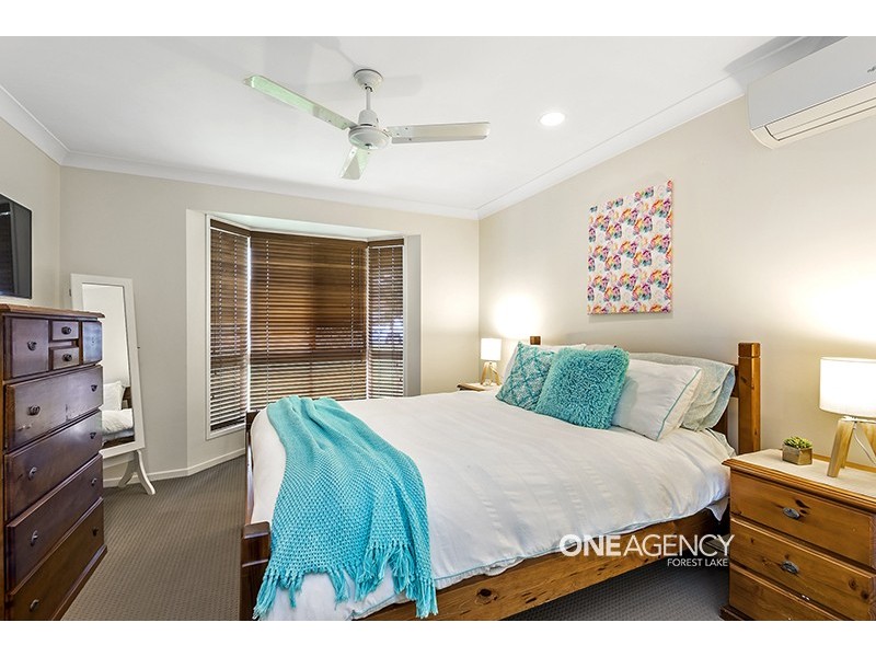 3 McKenzie Pl, Forest Lake QLD 4078