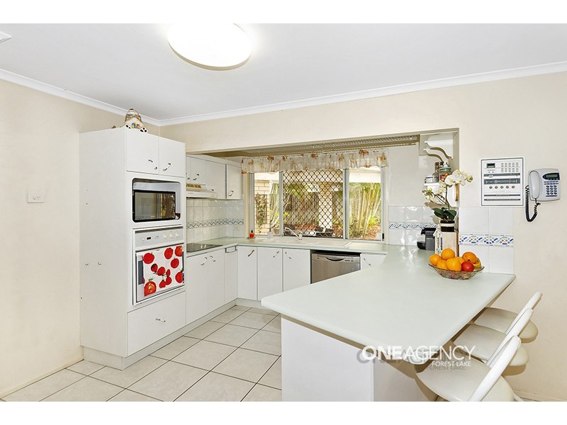 2 Greenstead Way, Forest Lake QLD 4078