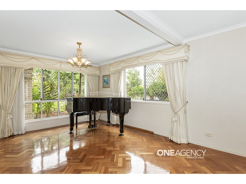 2 Greenstead Way, Forest Lake QLD 4078