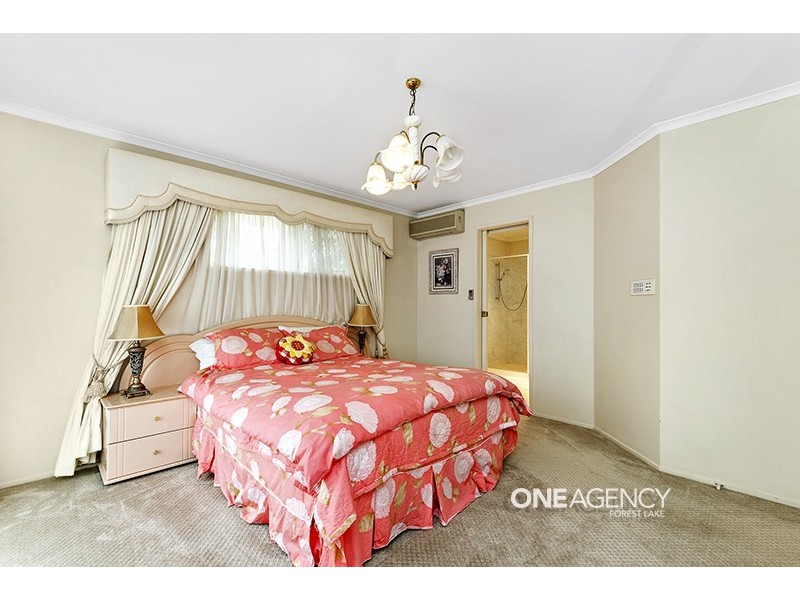 2 Greenstead Way, Forest Lake QLD 4078