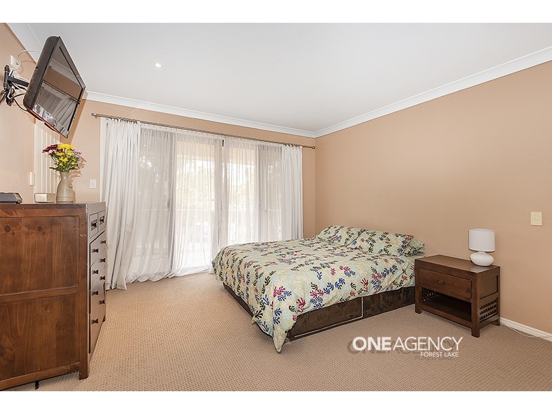 34 Mapleton Cr, Forest Lake QLD 4078
