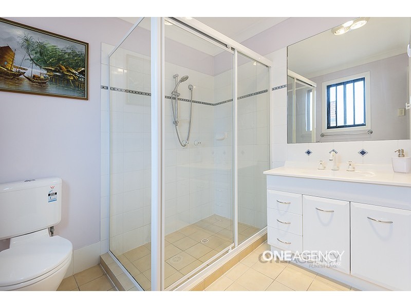 34 Mapleton Cr, Forest Lake QLD 4078