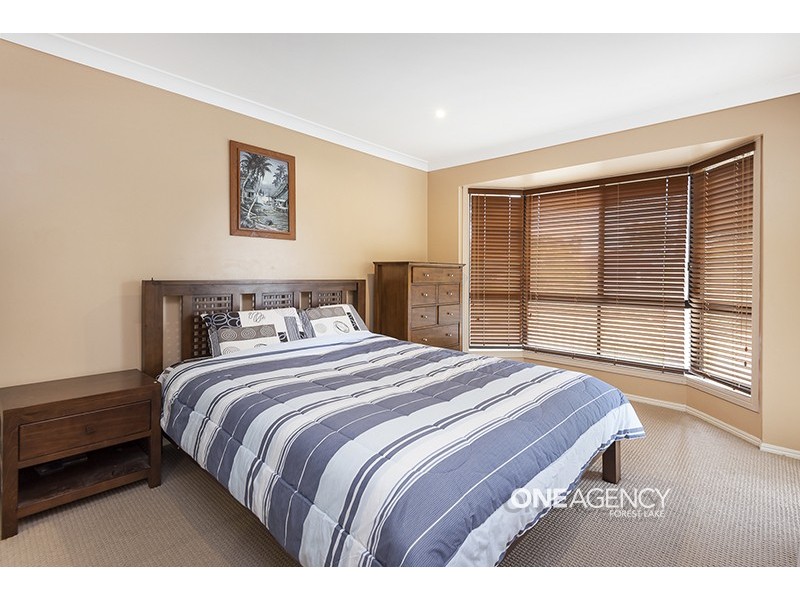 34 Mapleton Cr, Forest Lake QLD 4078