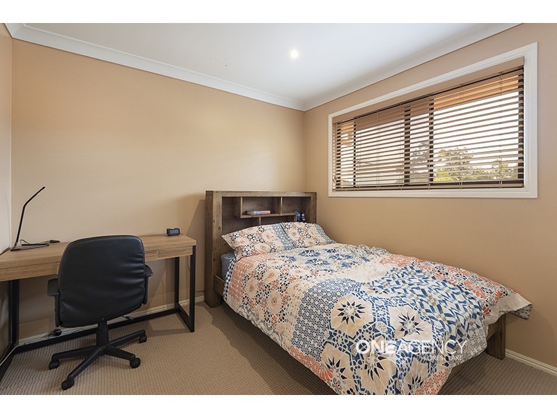 34 Mapleton Cr, Forest Lake QLD 4078