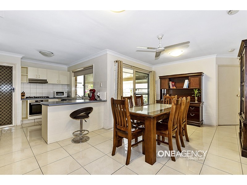 17A Mulgrave Crescent, Forest Lake QLD 4078