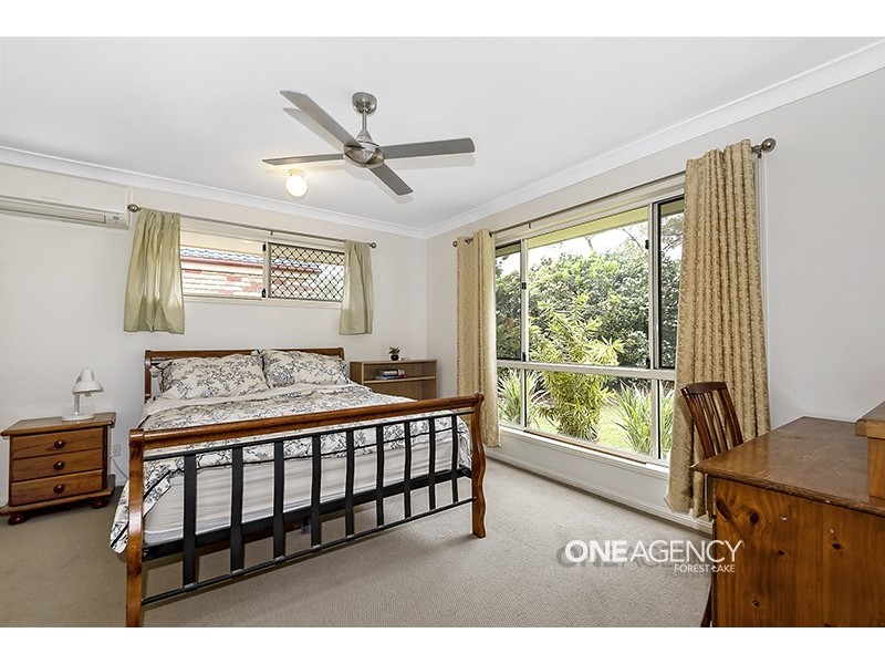 17A Mulgrave Crescent, Forest Lake QLD 4078