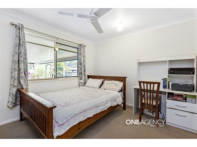 17A Mulgrave Crescent, Forest Lake QLD 4078