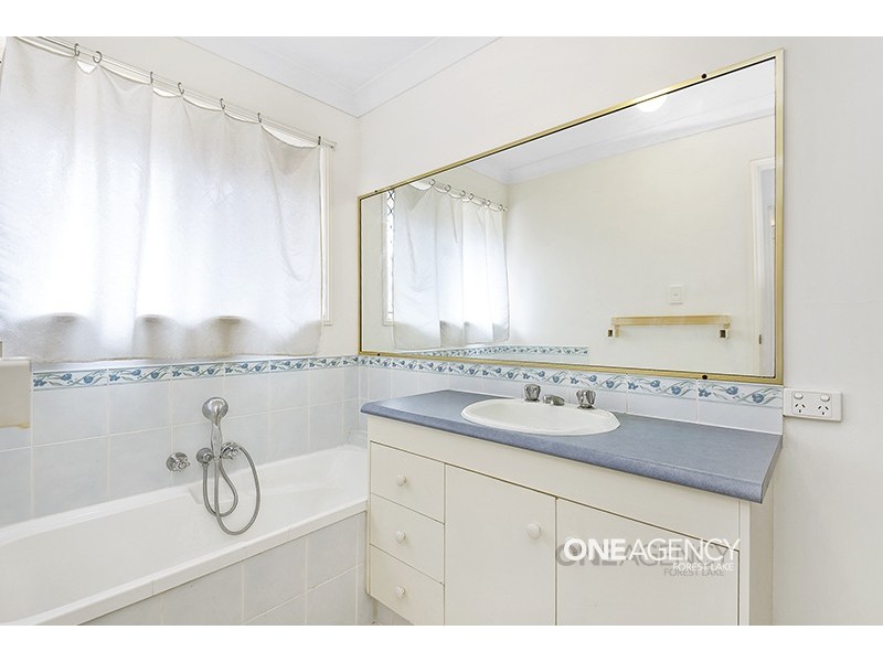 17A Mulgrave Crescent, Forest Lake QLD 4078