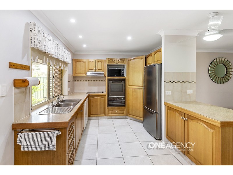 5 Bribie Place, Forest Lake QLD 4078