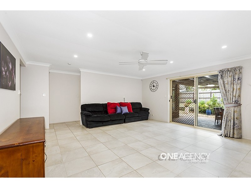 5 Bribie Place, Forest Lake QLD 4078