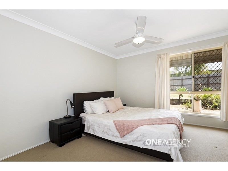 5 Bribie Place, Forest Lake QLD 4078