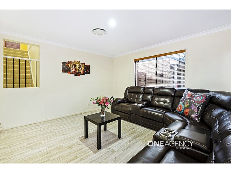 21 Carisbrook Cct, Forest Lake QLD 4078