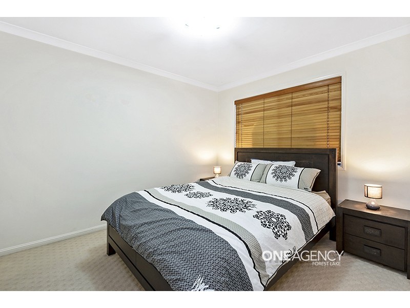 21 Carisbrook Cct, Forest Lake QLD 4078