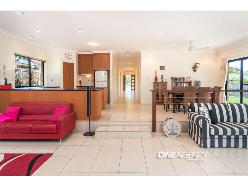 34 Central St, Forest Lake QLD 4078