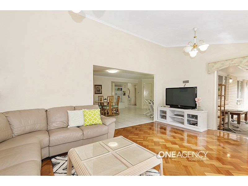 2 Greenstead Way, Forest Lake QLD 4078