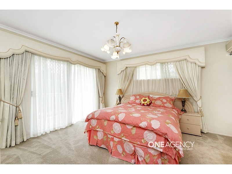 2 Greenstead Way, Forest Lake QLD 4078