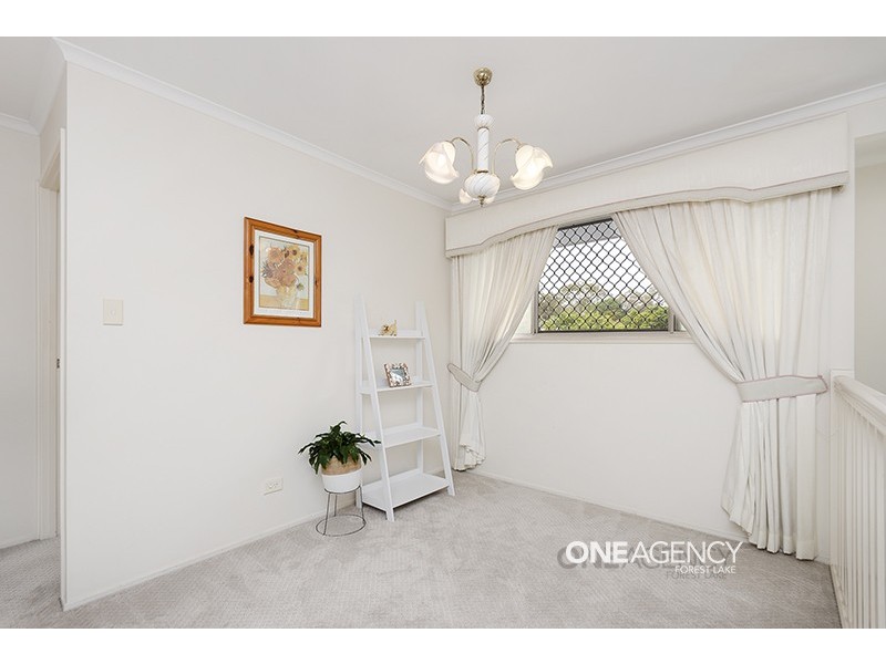 2 Greenstead Way, Forest Lake QLD 4078