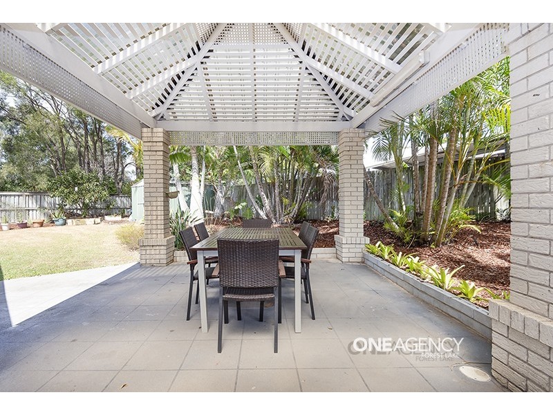2 Greenstead Way, Forest Lake QLD 4078