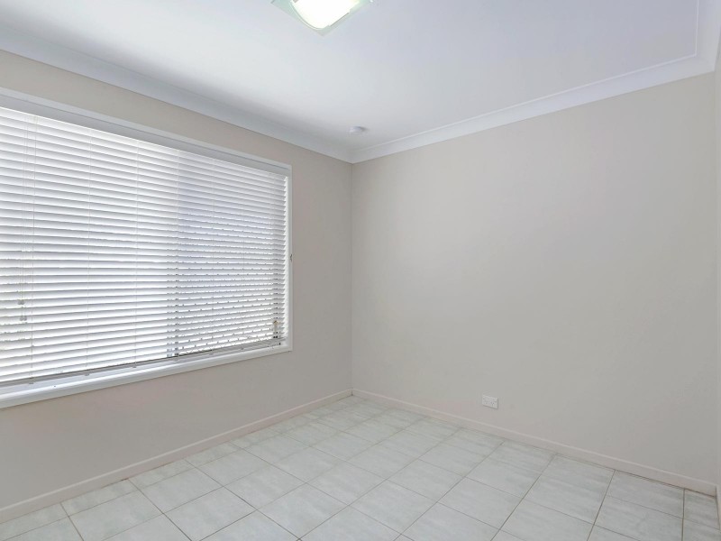 10 Wilpowell Street, Oxley QLD 4075