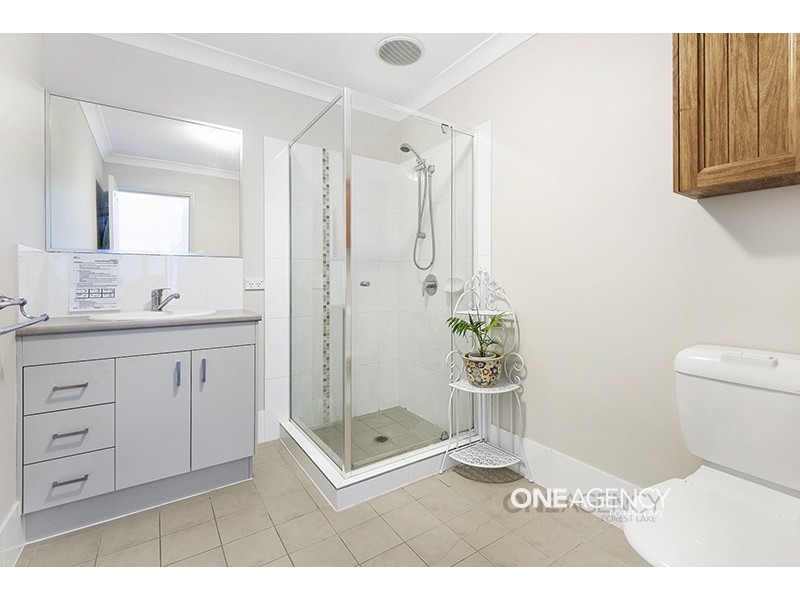 1 Overton Place, Fernvale QLD 4306