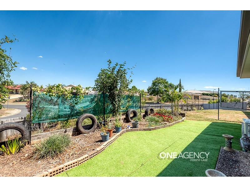 1 Overton Place, Fernvale QLD 4306