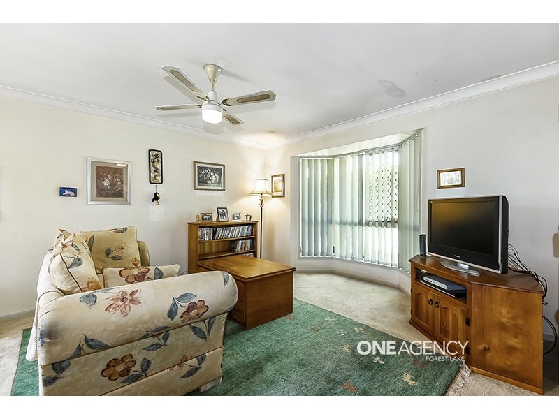 8 Balala Close, Forest Lake QLD 4078