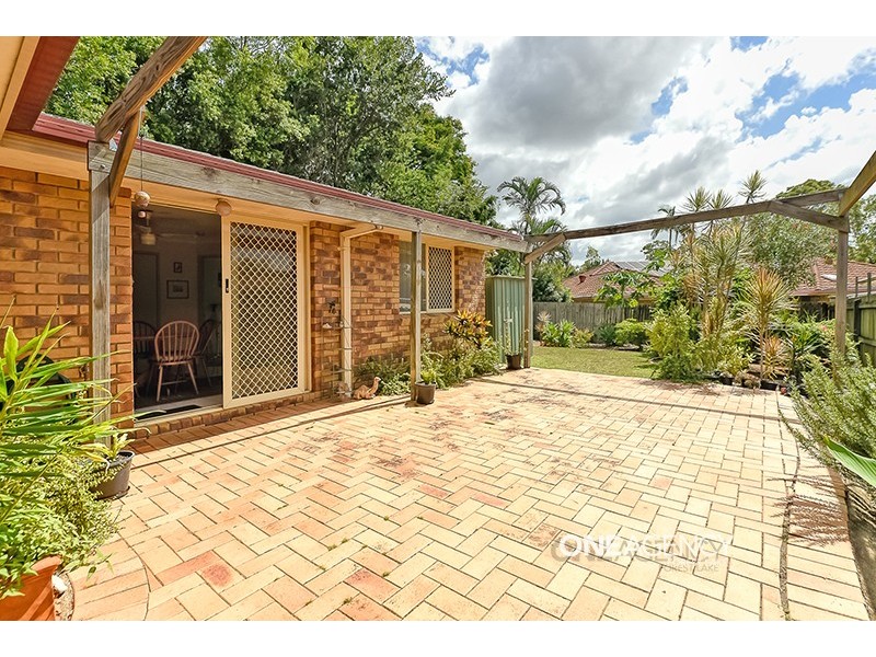 8 Balala Close, Forest Lake QLD 4078