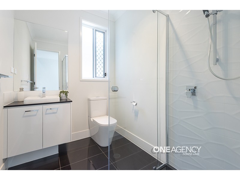 6 Gelu Court, Springfield Lakes QLD 4300