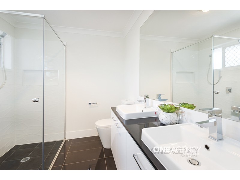 6 Gelu Court, Springfield Lakes QLD 4300