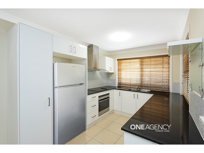 8 Lockyer Court, Forest Lake QLD 4078