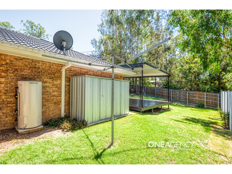 8 Lockyer Court, Forest Lake QLD 4078