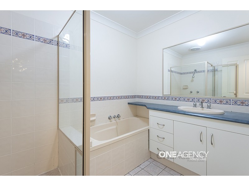 12 Booloumba Crescent, Forest Lake QLD 4078